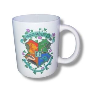 Hogwarts Mug (New, Straight out of the package)